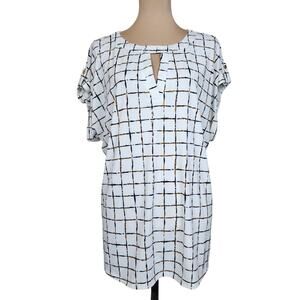 Cure 2XL White Plaid Blouse